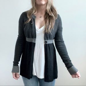 VINCE. 100% Cashmere gray and black color block cardigan size Small